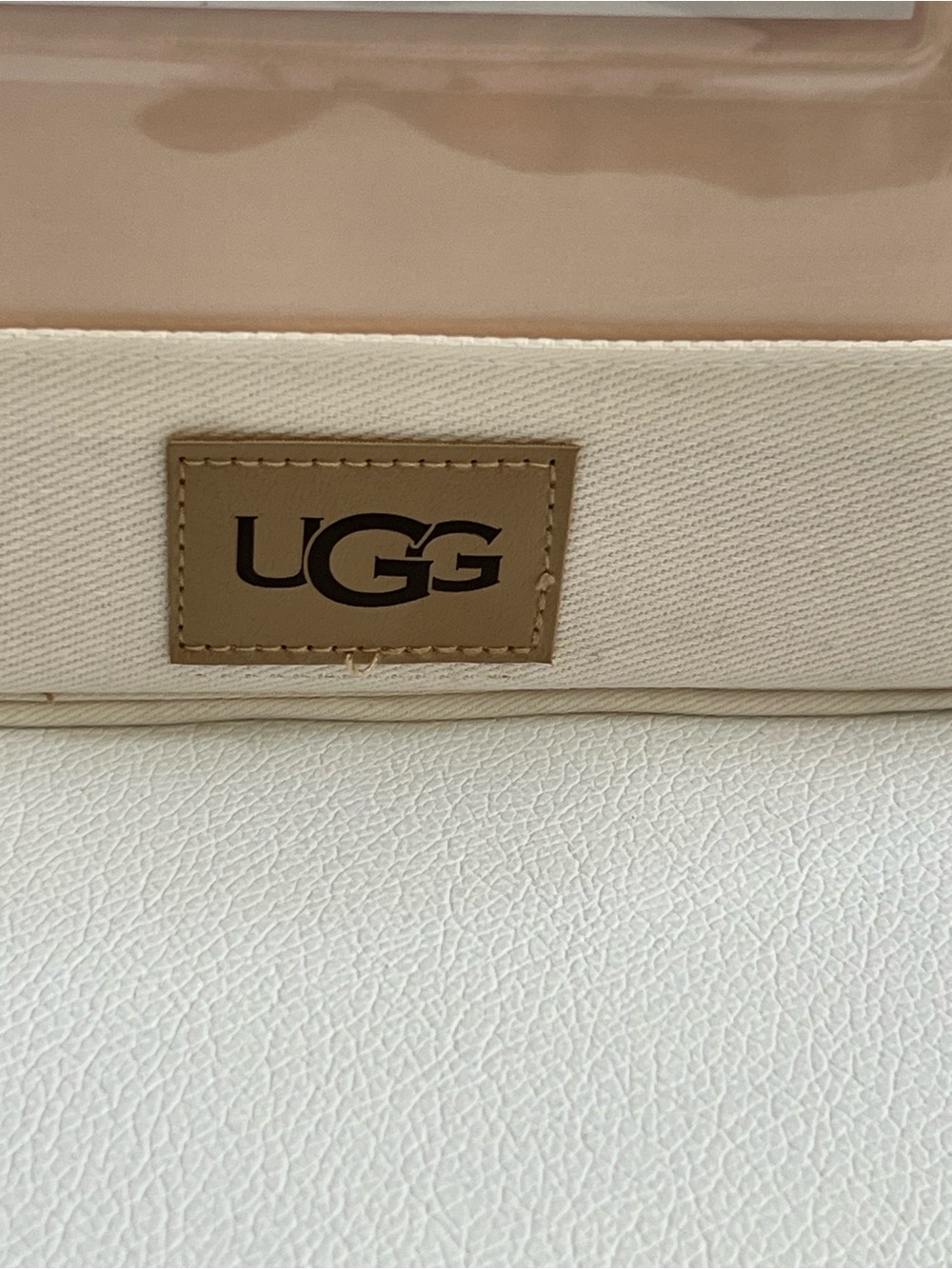 UGG Yana Queen Sheet Set New!! - Picture 8 of 8